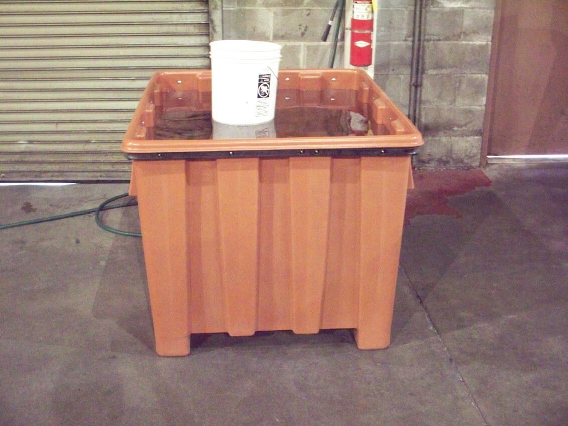 aquaponicsGP10041 Bulk Storage Container holding 300 Gallons